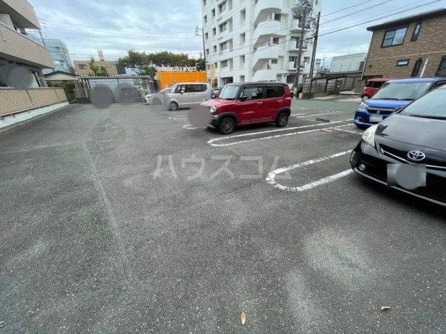 17/27 駐車場