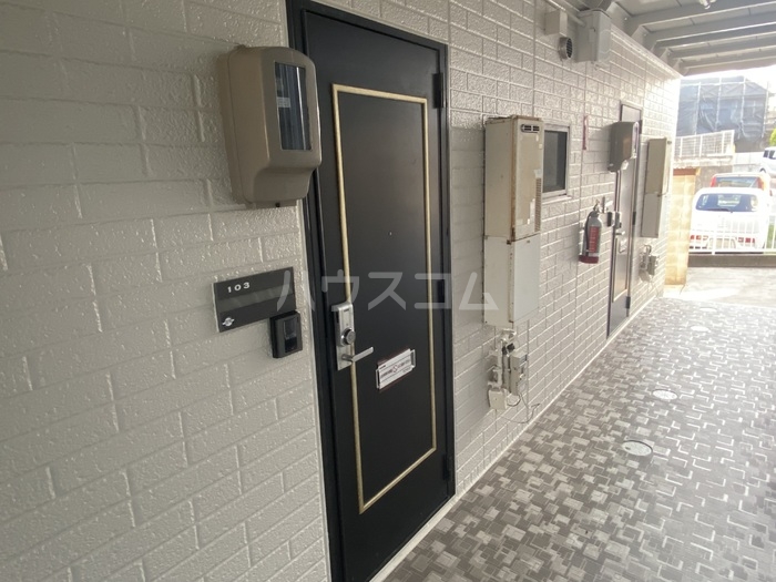 17/26 エントランス