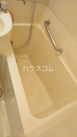 13/30 浴室