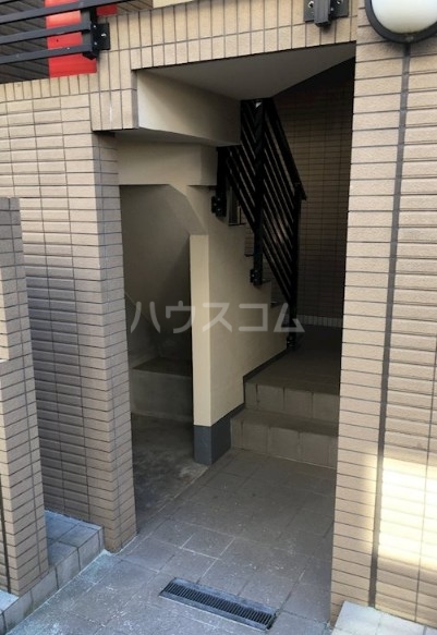 14/16 エントランス