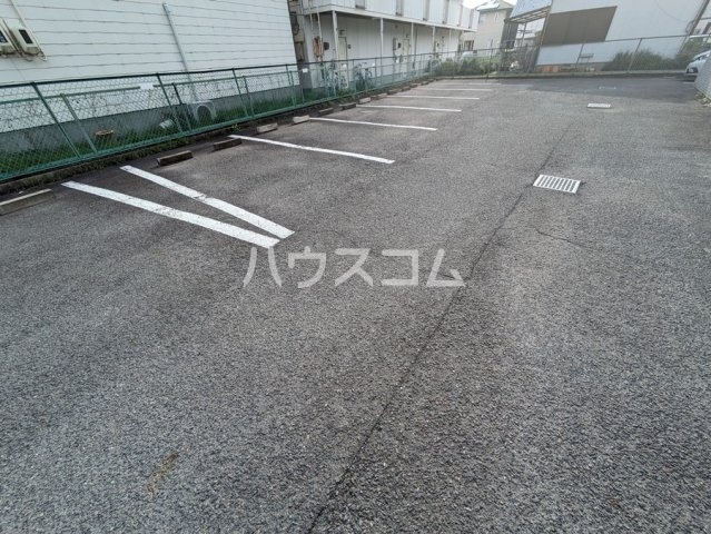 14/15 駐車場