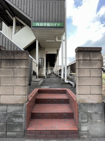 2/4 エントランス