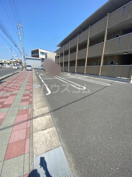 17/21 駐車場