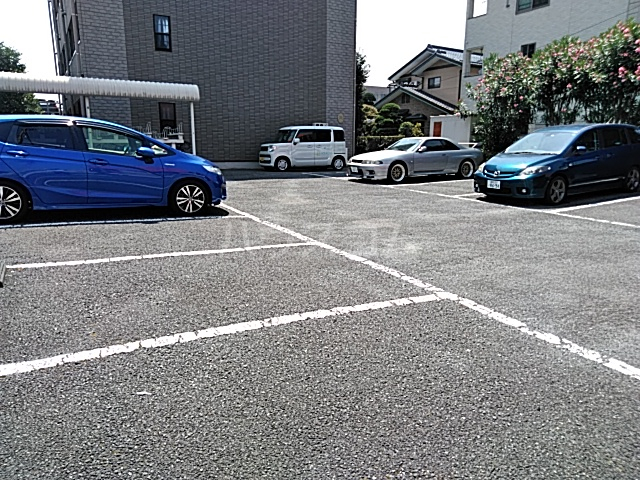 22/29 駐車場