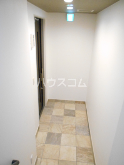 13/30 玄関