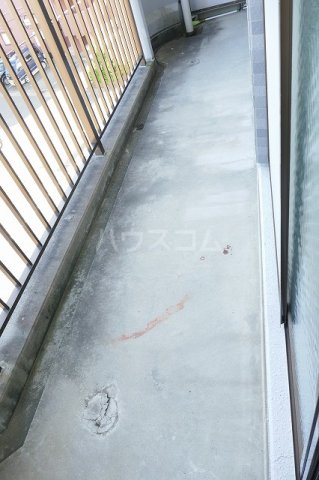 19/27 バルコニー