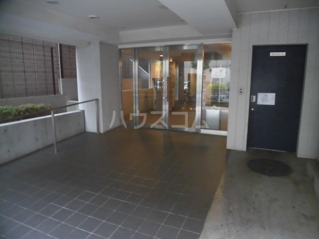 15/25 エントランス