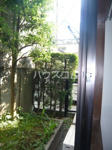 15/28 バルコニー