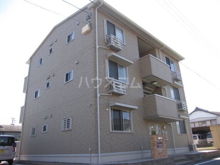 14/23 エントランス