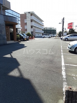 26/30 駐車場