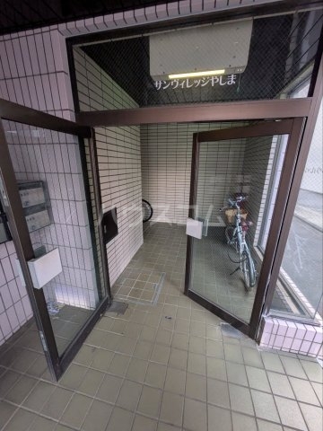 28/30 エントランス