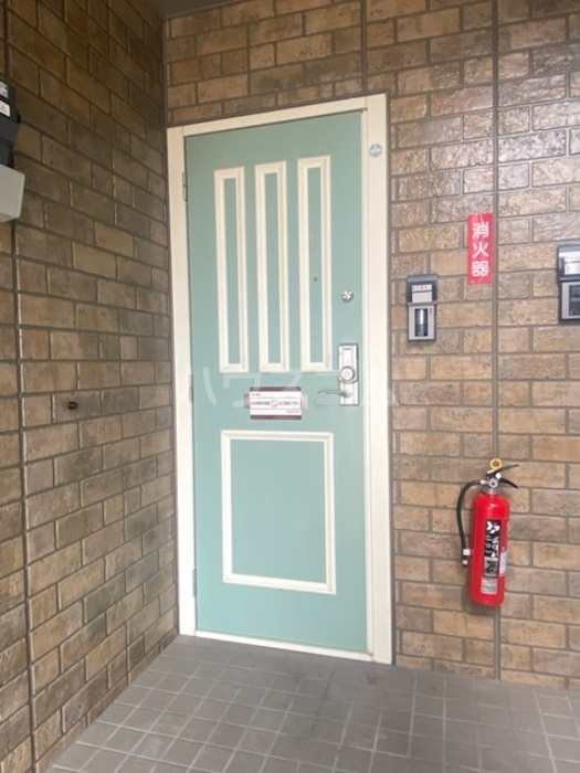 2/4 エントランス