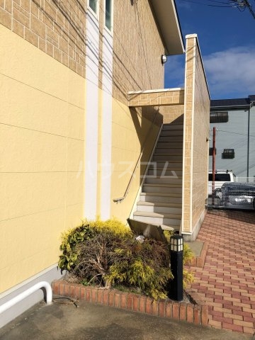 19/24 エントランス