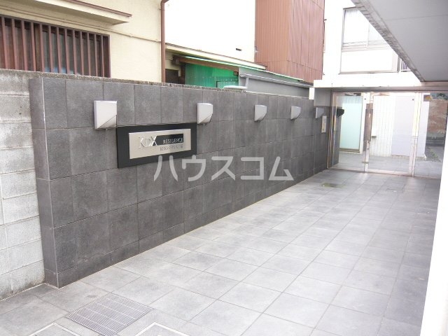 22/30 エントランス