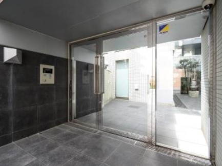 15/26 エントランス