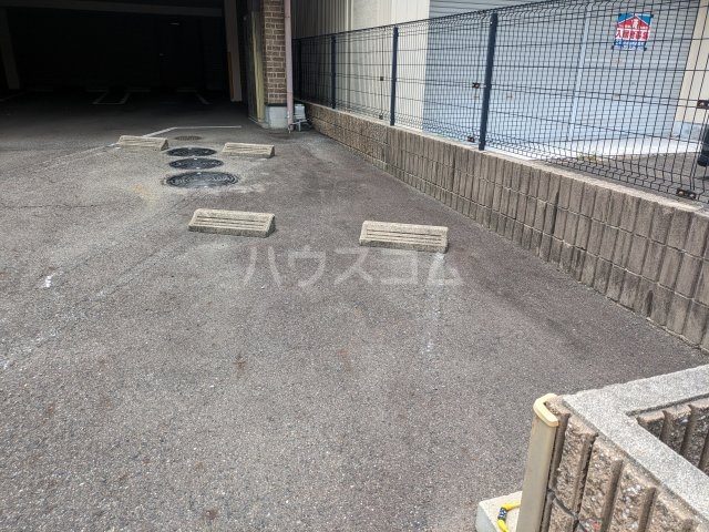 4/8 駐車場