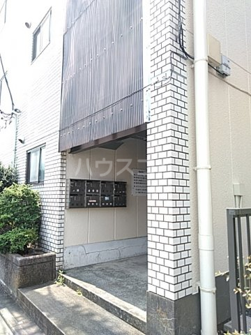 25/30 エントランス