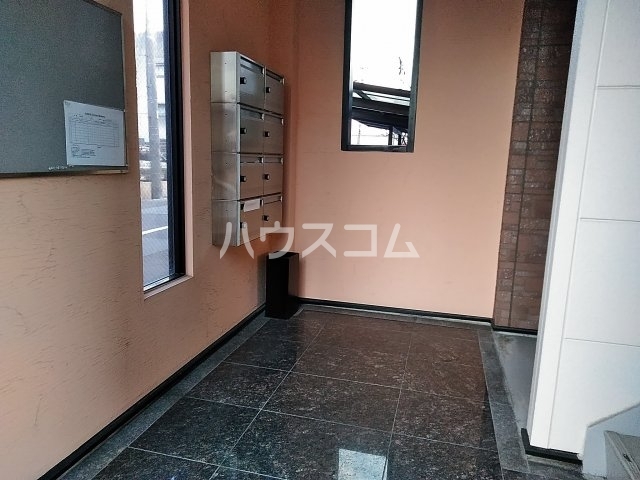 16/26 エントランス