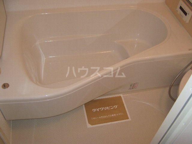 13/30 浴室