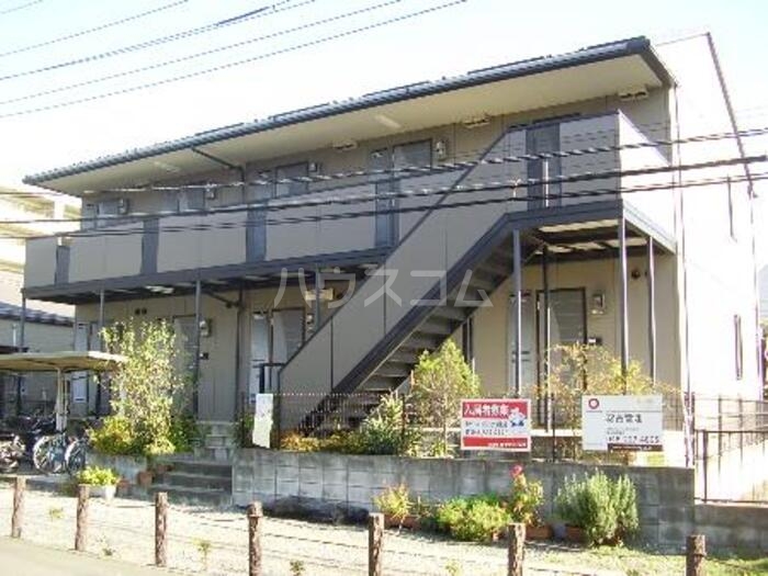 23/29 エントランス