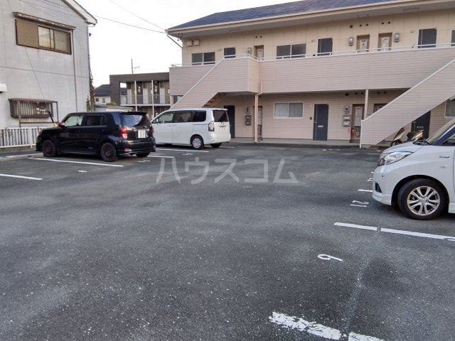 20/28 駐車場