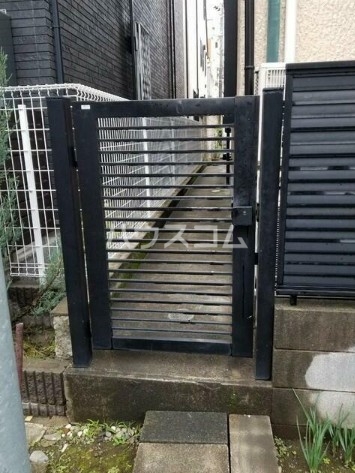 3/7 エントランス