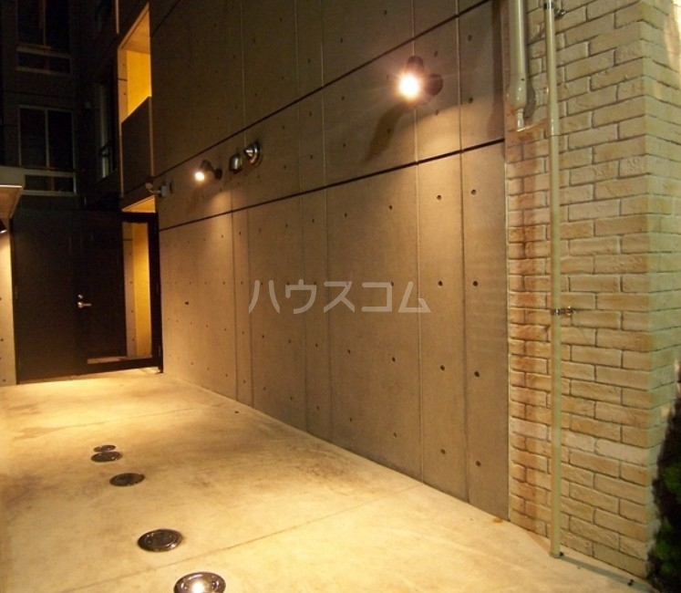 15/25 エントランス