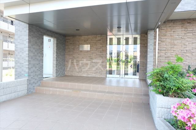 14/22 エントランス