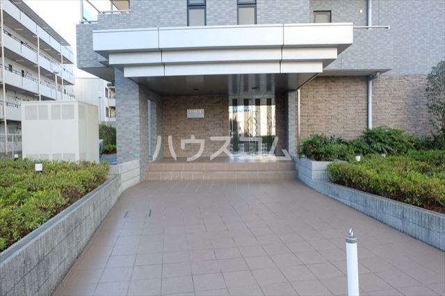 15/26 エントランス