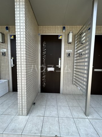 2/13 エントランス