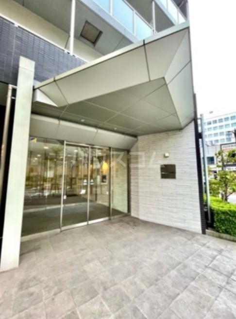 14/23 エントランス