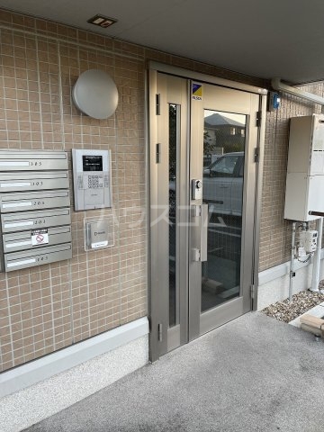 19/24 エントランス