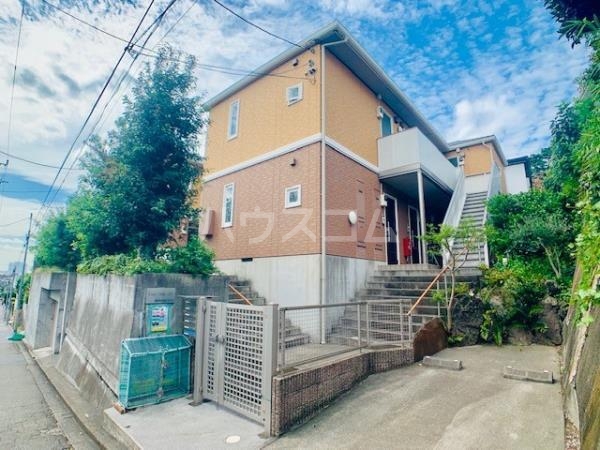 16/25 エントランス