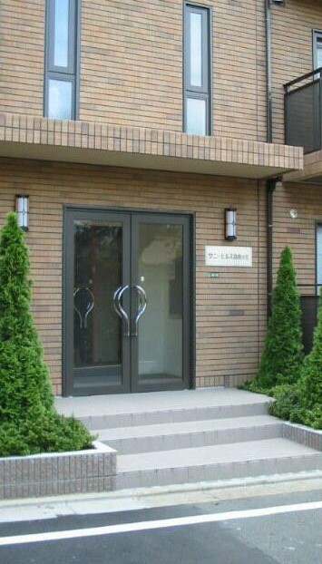 16/22 エントランス