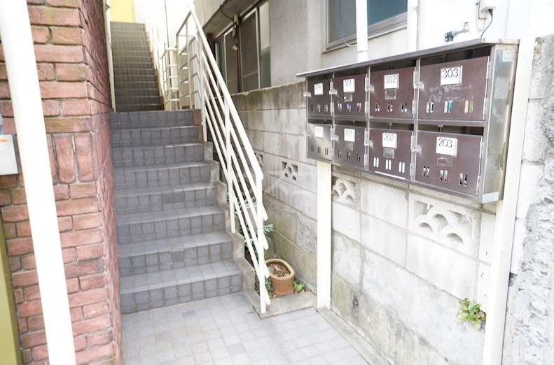 14/22 エントランス