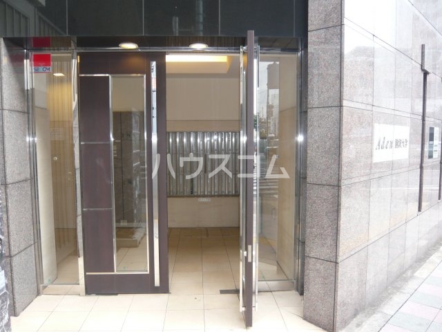 20/30 エントランス