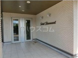 21/27 エントランス