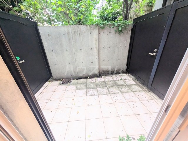 15/28 バルコニー