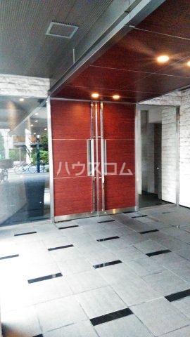 21/25 エントランス