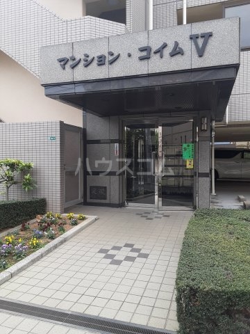 2/4 エントランス