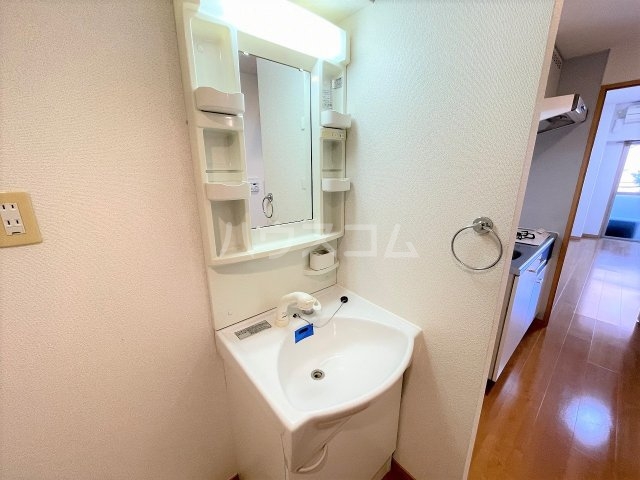 13/30 洗面