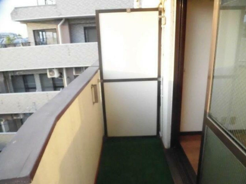 14/28 バルコニー