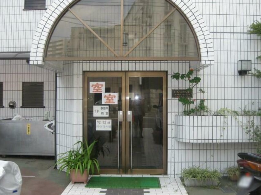 17/28 エントランス