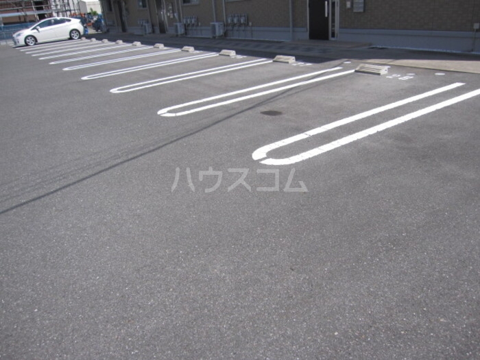 19/22 駐車場
