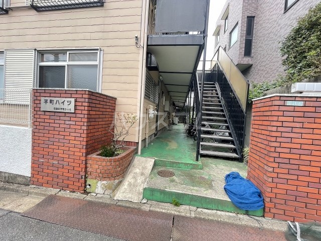 21/24 エントランス