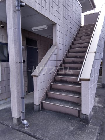 20/29 エントランス