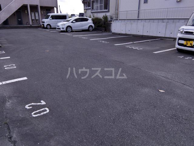 21/29 駐車場