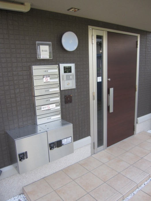 20/30 エントランス