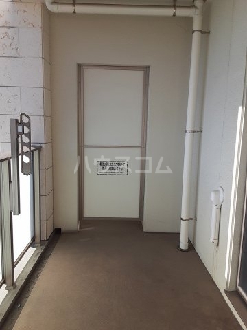 21/30 バルコニー