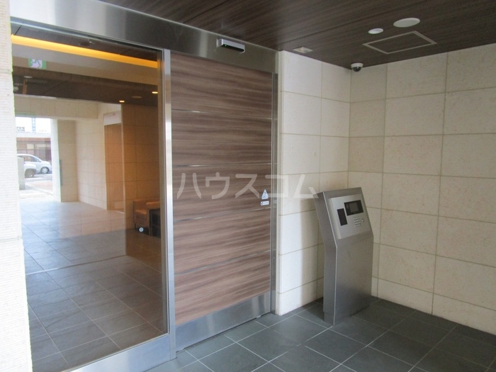 17/28 エントランス